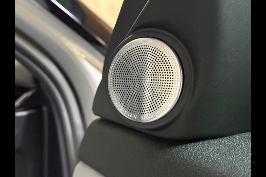 Land Rover Range Rover Evoque 1.5 P300e AWD R-Dynamic HSE | Pano | Leer | Keyless | Meridian | Stoel-/Stuurverwarming | ACC