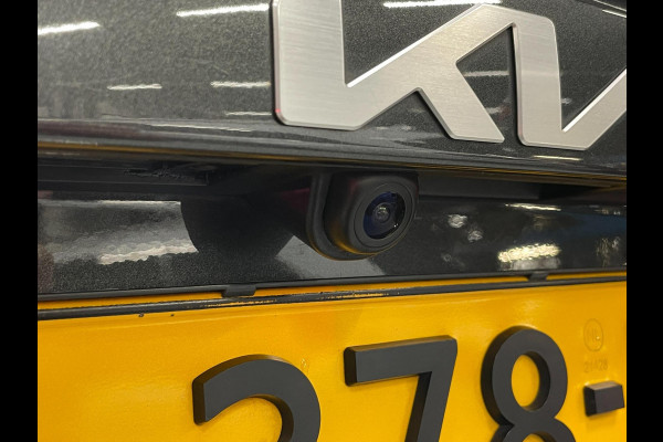 Kia Niro EV DynamicLine 64.8 kWh|99% SOH|NIEUW MODEL|DIGITAL COCKPIT|ACC|APPLE CARPLAY|CAMERA|1/2 LEDER|CLIMATE+CRUISE CONTROL|NAP