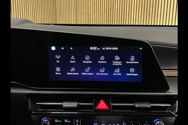 Kia Niro EV DynamicLine 64.8 kWh|99% SOH|NIEUW MODEL|DIGITAL COCKPIT|ACC|APPLE CARPLAY|CAMERA|1/2 LEDER|CLIMATE+CRUISE CONTROL|NAP