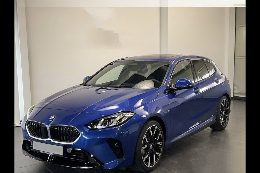 BMW 1-serie 120 M-SPORT ** LED, NAVI+, PANORAMA, 19-inch LMV, ACC, M-ONDERST, EL. A-KLEP ** 1e EIG - Ex BMW-AG ** ** INFORMEER OOK NAAR ONZE AANTREKKELIJKE FINANCIAL-LEASE TARIEVEN **
