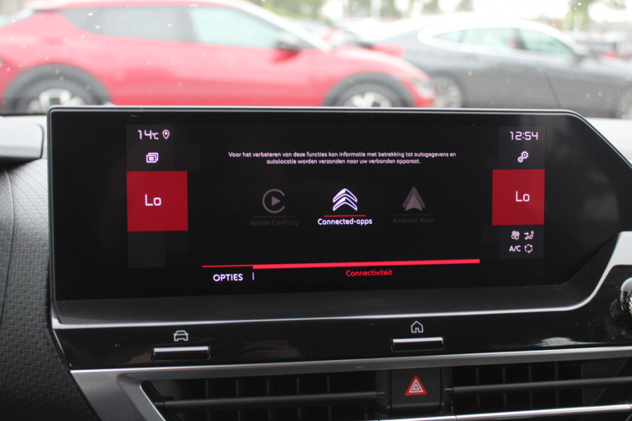 Citroën C4 1.2 Puretech Shine / Camera / Head-up / Keyless / Leder / 18'' / Navigatie / DAB / Dodehoek / ACC / Virtual Cockpit