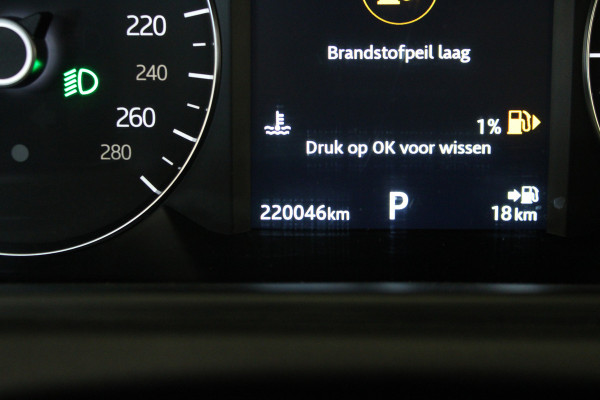 Land Rover Range Rover Velar 2.0 I4 AWD HSE |Pano|sterrenhemel