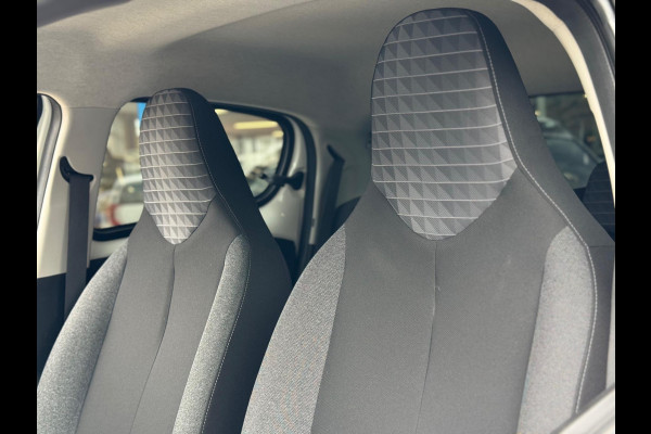 Peugeot 108 1.0 e-VTi Active 2021 5drs wit Airco NAP 1e EIG!