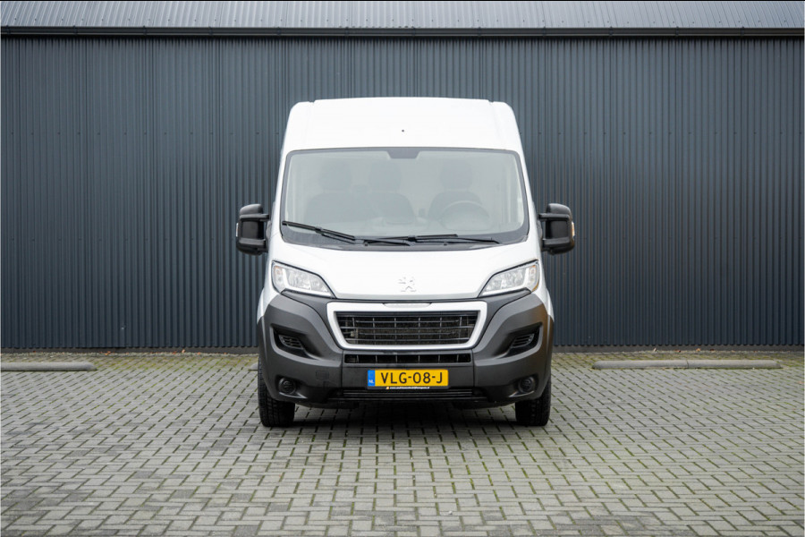 Peugeot Boxer 330 2.2 BlueHDi 120 L2H2 Premium | Camera | Cruise | Navi | Airco | Trekhaak
