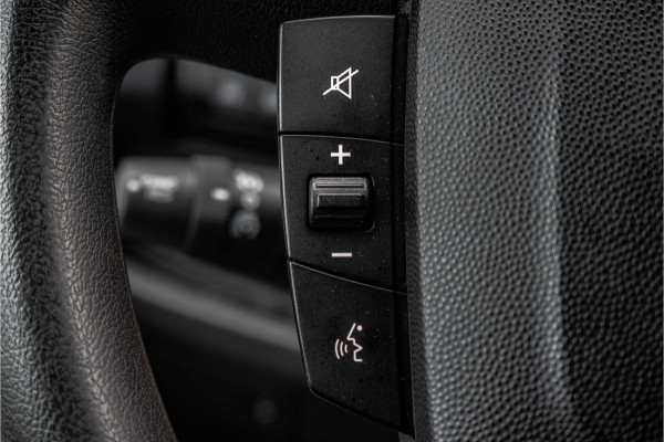 Peugeot Boxer 330 2.2 BlueHDi 120 L2H2 Premium | Camera | Cruise | Navi | Airco | Trekhaak