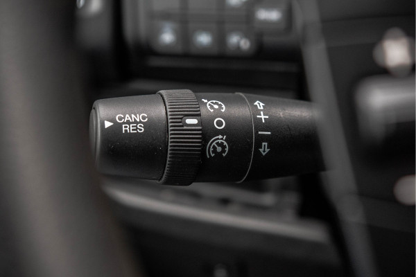 Peugeot Boxer 330 2.2 BlueHDi 120 L2H2 Premium | Camera | Cruise | Navi | Airco | Trekhaak