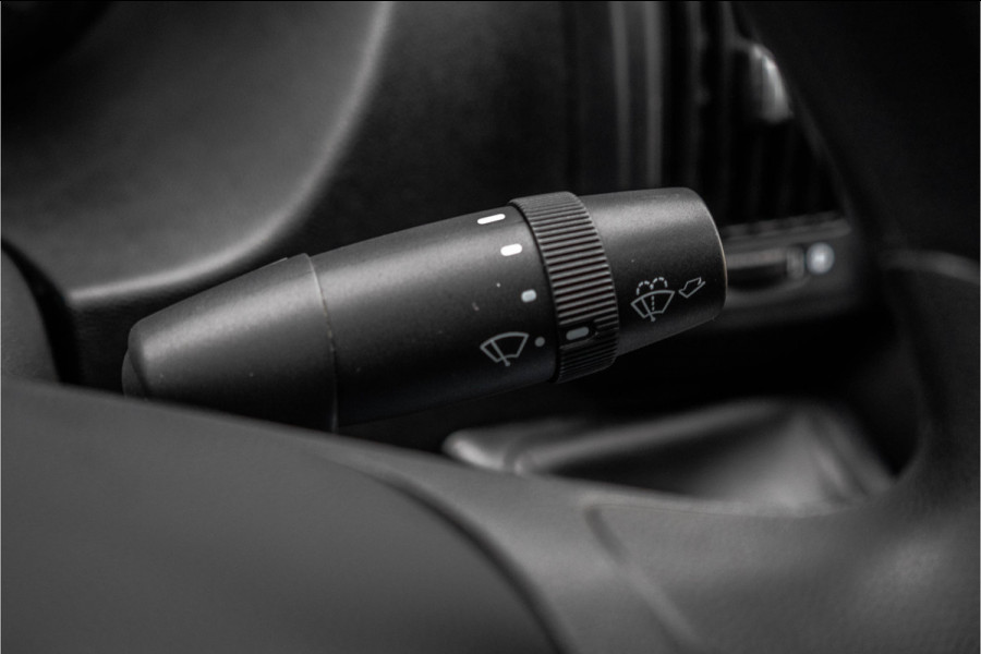 Peugeot Boxer 330 2.2 BlueHDi 120 L2H2 Premium | Camera | Cruise | Navi | Airco | Trekhaak