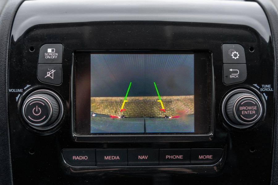 Peugeot Boxer 330 2.2 BlueHDi 120 L2H2 Premium | Camera | Cruise | Navi | Airco | Trekhaak