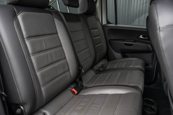 Volkswagen Amarok 3.0 TDI V6 L2H1 | 4Motion | DC | Highline | 225 PK | LED | Camera | Cruise | PDC | Trekhaak | Airco