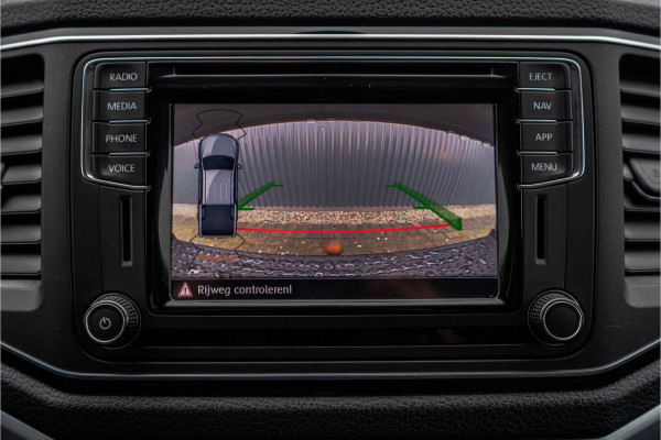 Volkswagen Amarok 3.0 TDI V6 L2H1 | 4Motion | DC | Highline | 225 PK | LED | Camera | Cruise | PDC | Trekhaak | Airco