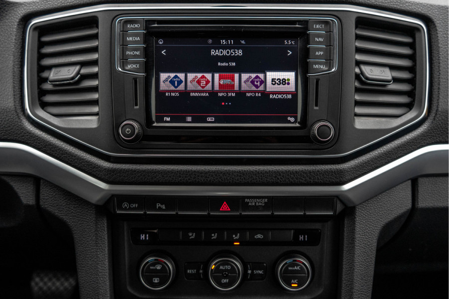 Volkswagen Amarok 3.0 TDI V6 L2H1 | 4Motion | DC | Highline | 225 PK | LED | Camera | Cruise | PDC | Trekhaak | Airco