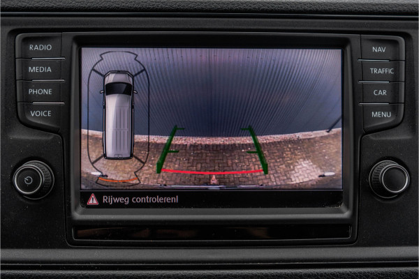 Volkswagen Crafter 35 2.0 TDI L5H3 Highline | 177PK | Stoelmassage | LED | Camera | Automaat | Carplay | Cruise | Navi | Airco | Trekhaak | Stoelma