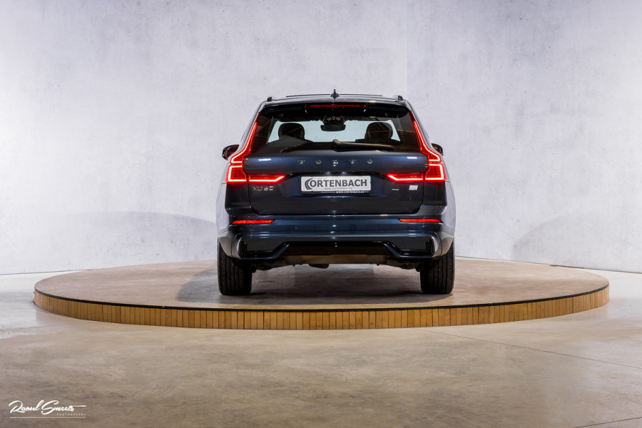 Volvo XC60 2.0 T6 Plug-in hybrid AWD R-Design | Panorama dak | Memory | Cruise control |