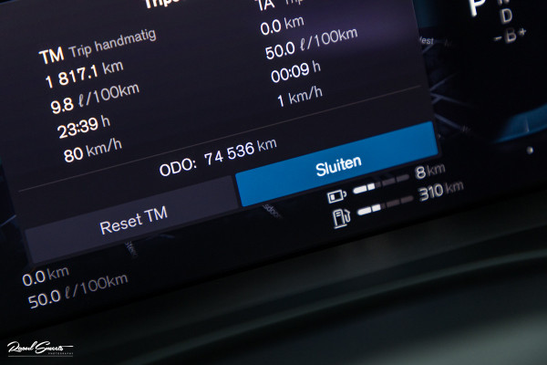 Volvo XC60 2.0 T6 Plug-in hybrid AWD R-Design | Panorama dak | Memory | Cruise control |