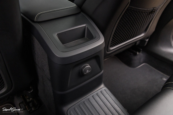 Volvo XC60 2.0 T6 Plug-in hybrid AWD R-Design | Panorama dak | Memory | Cruise control |