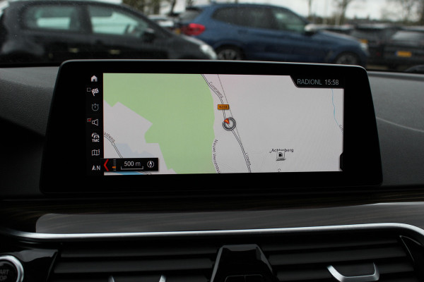 BMW 5 Serie 540i High Exe. M Sport / Trekhaak / Schuifdak / Camera / Leder / Keyless / 20'' / Stoelventilatie+Verwarming / Stuurverwarming / Dodehoek / DAB / ACC