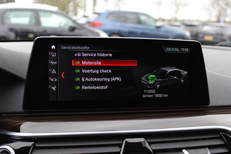 BMW 5 Serie 540i High Exe. M Sport / Trekhaak / Schuifdak / Camera / Leder / Keyless / 20'' / Stoelventilatie+Verwarming / Stuurverwarming / Dodehoek / DAB / ACC