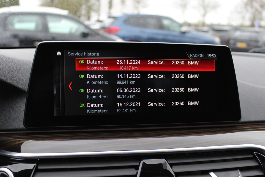 BMW 5 Serie 540i High Exe. M Sport / Trekhaak / Schuifdak / Camera / Leder / Keyless / 20'' / Stoelventilatie+Verwarming / Stuurverwarming / Dodehoek / DAB / ACC