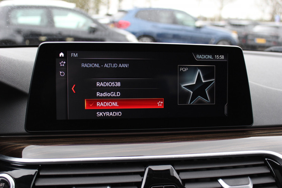 BMW 5 Serie 540i High Exe. M Sport / Trekhaak / Schuifdak / Camera / Leder / Keyless / 20'' / Stoelventilatie+Verwarming / Stuurverwarming / Dodehoek / DAB / ACC