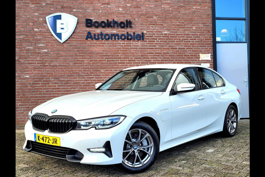 BMW 3-serie 330e Sport Line 292PK, M-stuur, HIFI, Leer, (1e eig. NL NAP)