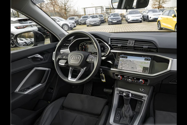 Audi Q3 Sportback 45 TFSI e ** LED, LEDER/ALC, VIRTUAL, PANORAMA, SONOS SOUND, 19-inch LMV ** 1e EIG - Slechts 40.333km. ** ** INFORMEER OOK NAAR ONZE AANTREKKELIJKE FINANCIAL-LEASE TARIEVEN **