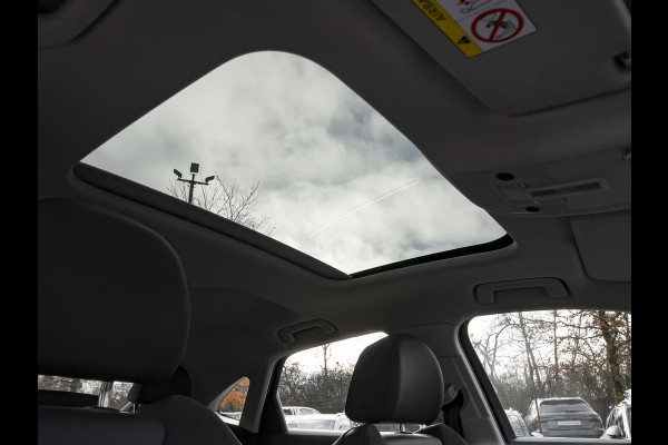 Audi Q3 Sportback 45 TFSI e ** LED, LEDER/ALC, VIRTUAL, PANORAMA, SONOS SOUND, 19-inch LMV ** 1e EIG - Slechts 40.333km. ** ** INFORMEER OOK NAAR ONZE AANTREKKELIJKE FINANCIAL-LEASE TARIEVEN **