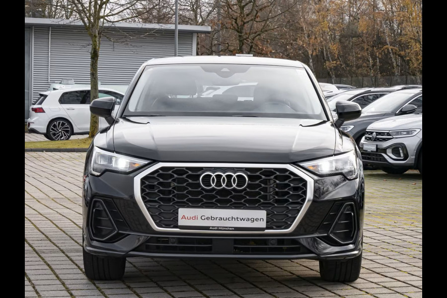 Audi Q3 Sportback 45 TFSI e ** LED, LEDER/ALC, VIRTUAL, PANORAMA, SONOS SOUND, 19-inch LMV ** 1e EIG - Slechts 40.333km. ** ** INFORMEER OOK NAAR ONZE AANTREKKELIJKE FINANCIAL-LEASE TARIEVEN **