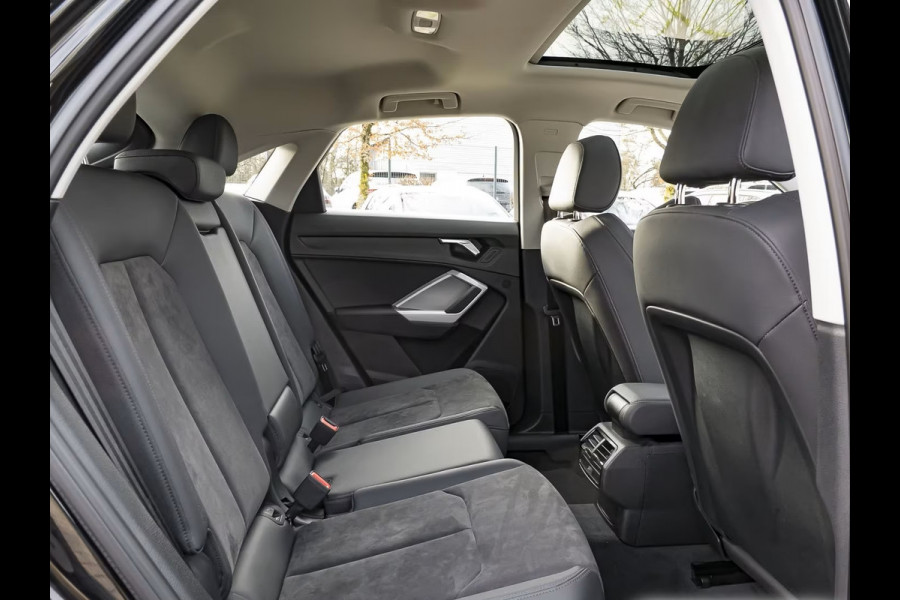 Audi Q3 Sportback 45 TFSI e ** LED, LEDER/ALC, VIRTUAL, PANORAMA, SONOS SOUND, 19-inch LMV ** 1e EIG - Slechts 40.333km. ** ** INFORMEER OOK NAAR ONZE AANTREKKELIJKE FINANCIAL-LEASE TARIEVEN **