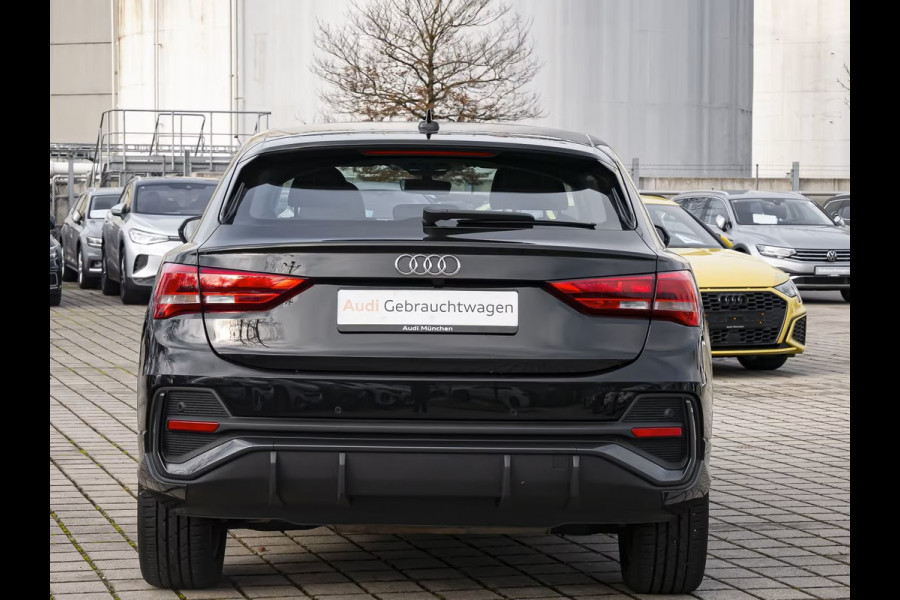 Audi Q3 Sportback 45 TFSI e ** LED, LEDER/ALC, VIRTUAL, PANORAMA, SONOS SOUND, 19-inch LMV ** 1e EIG - Slechts 40.333km. ** ** INFORMEER OOK NAAR ONZE AANTREKKELIJKE FINANCIAL-LEASE TARIEVEN **