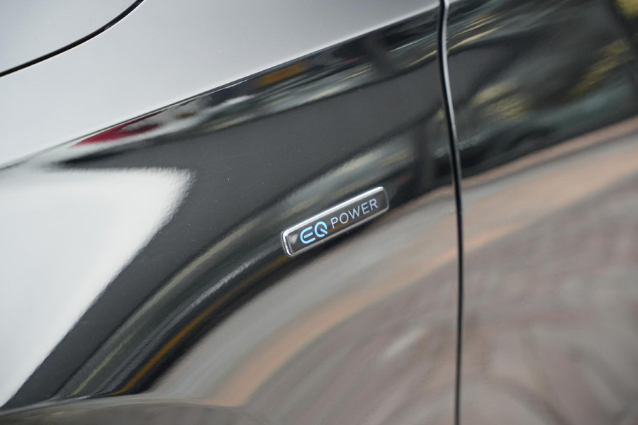 Mercedes-Benz A-Klasse 250 e Business Solution AMG Limited Panoramadak Ambient Widescreen AMG Cruise Camera