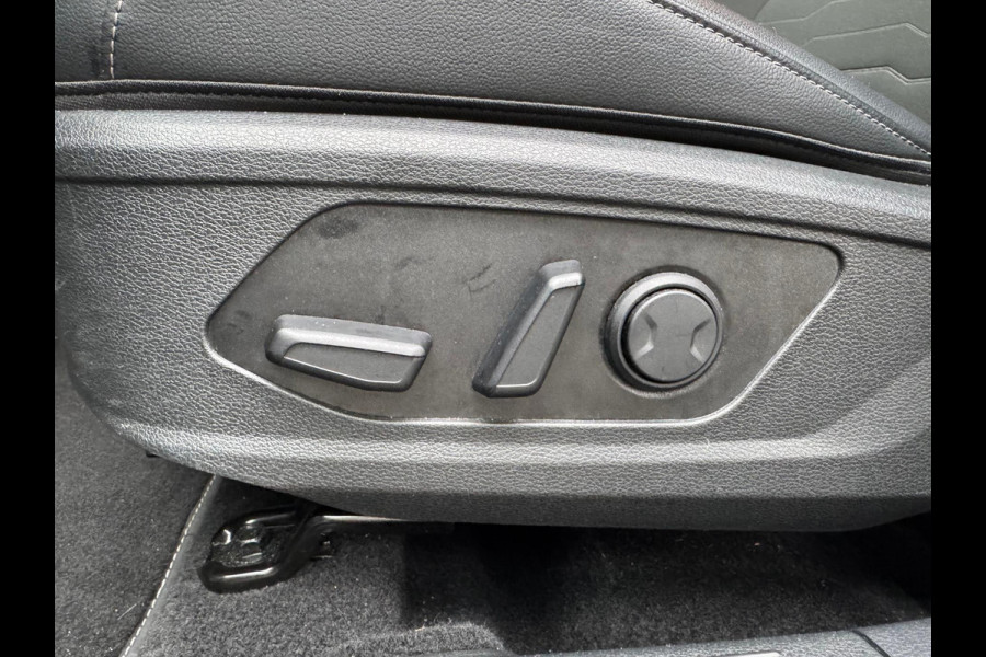 Kia Sportage 1.6 T-GDi MHEV DynamicLine | Stoel + Stuurverwarming, Parkeersensoren, Groot scherm, Adaptive cruise control, 1.650KG Trekgewich