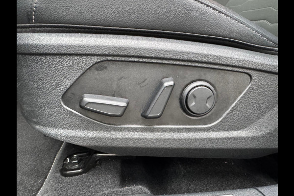 Kia Sportage 1.6 T-GDi MHEV DynamicLine | Stoel + Stuurverwarming, Parkeersensoren, Groot scherm, Adaptive cruise control, 1.650KG Trekgewich