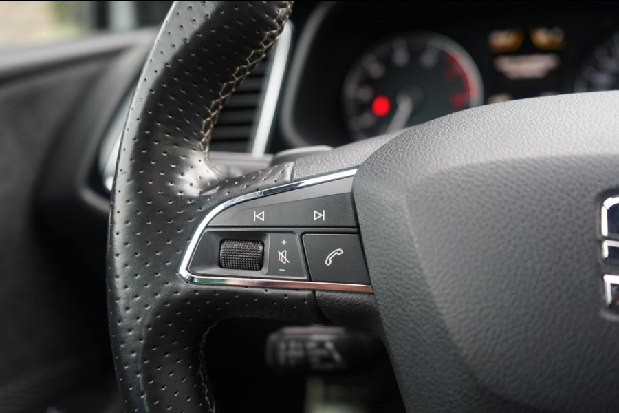 Seat Leon ST Leon 2.0 TSI Cupra 300 4Drive/JDStage1/Pano/Schalen/DCC/ACC