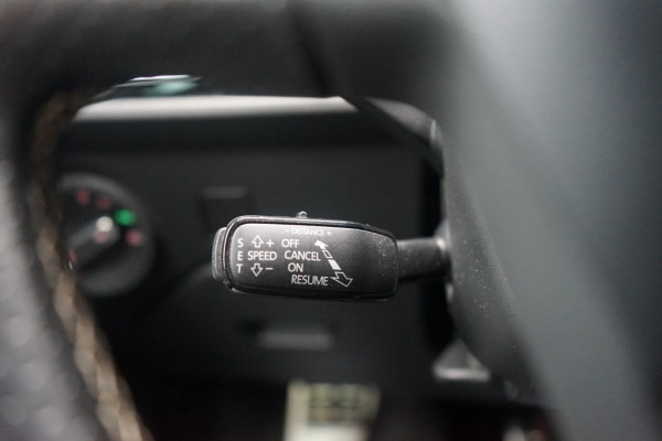 Seat Leon ST Leon 2.0 TSI Cupra 300 4Drive/JDStage1/Pano/Schalen/DCC/ACC