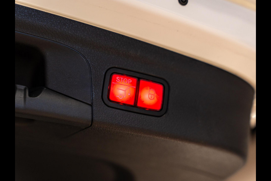 Mercedes-Benz GLE 350 e 4MATIC Premium Plus AMG Line, Pano, Night Pakket, Burmester, 360 Cam, Luchtvering, Ambiënte Light