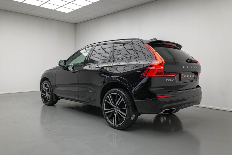 Volvo XC60 2.0 Recharge T8 AWD R-Design |Bomvoll|Pano|360 Camera|Luchtvering|Trekhaak|H&K|HUD|