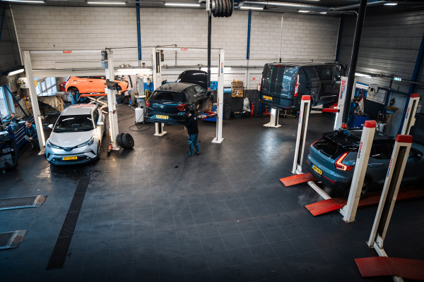 Ford Fiesta 1.0 EcoB. ST-Line 5-drs. B&O-AUDIO/KEYLESS/CAMERA/DODEHOEK/ADAPT.CRUISE/WINTERPACK