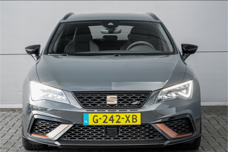 Seat Leon ST 2.0 TSI CUPRA 300 Kuipstoelen Virtual Cockpit Camera 19"