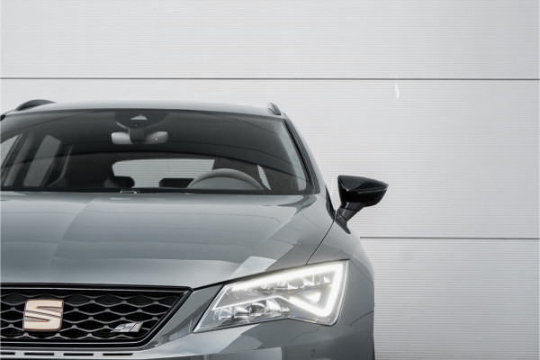 Seat Leon ST 2.0 TSI CUPRA 300 Kuipstoelen Virtual Cockpit Camera 19"