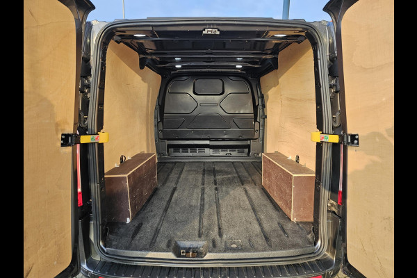 Ford Transit Custom 320 2.0 TDCI L1H1 Sport 185pk Automaat| Bi-Xenon | Achteruitrijcamera | Stoel + Voorruit verwarming | 3 zits | Verlengde Fabrieksgarantie t/m 02/2027