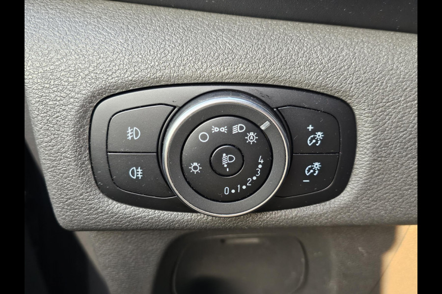 Ford Transit Custom 320 2.0 TDCI L1H1 Sport 185pk Automaat| Bi-Xenon | Achteruitrijcamera | Stoel + Voorruit verwarming | 3 zits | Verlengde Fabrieksgarantie t/m 02/2027