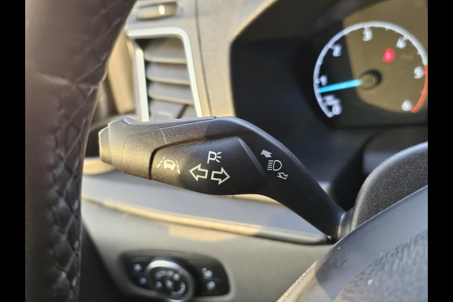 Ford Transit Custom 320 2.0 TDCI L1H1 Sport 185pk Automaat| Bi-Xenon | Achteruitrijcamera | Stoel + Voorruit verwarming | 3 zits | Verlengde Fabrieksgarantie t/m 02/2027