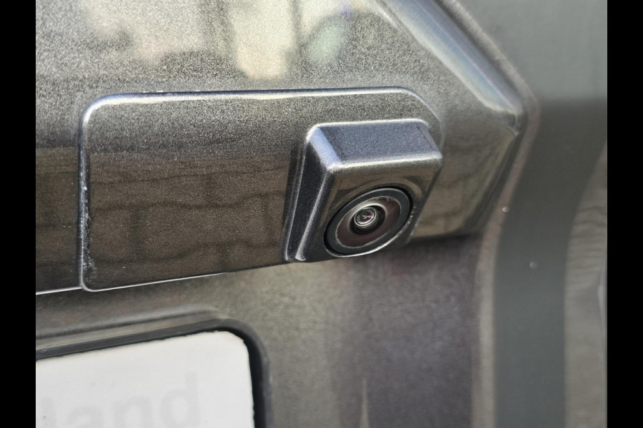 Ford Transit Custom 320 2.0 TDCI L1H1 Sport 185pk Automaat| Bi-Xenon | Achteruitrijcamera | Stoel + Voorruit verwarming | 3 zits | Verlengde Fabrieksgarantie t/m 02/2027