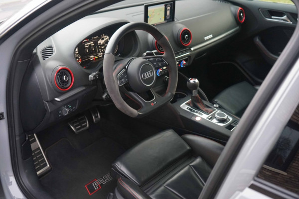 Audi RS3 Sportback 2.5 TFSI Quattro DAZA/RS-Zetels/DCC/KW/B&O/NON-OPF