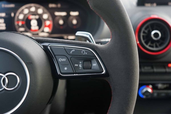 Audi RS3 Sportback 2.5 TFSI Quattro DAZA/RS-Zetels/DCC/KW/B&O/NON-OPF