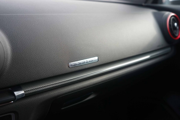 Audi RS3 Sportback 2.5 TFSI Quattro DAZA/RS-Zetels/DCC/KW/B&O/NON-OPF