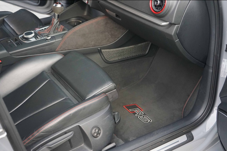 Audi RS3 Sportback 2.5 TFSI Quattro DAZA/RS-Zetels/DCC/KW/B&O/NON-OPF