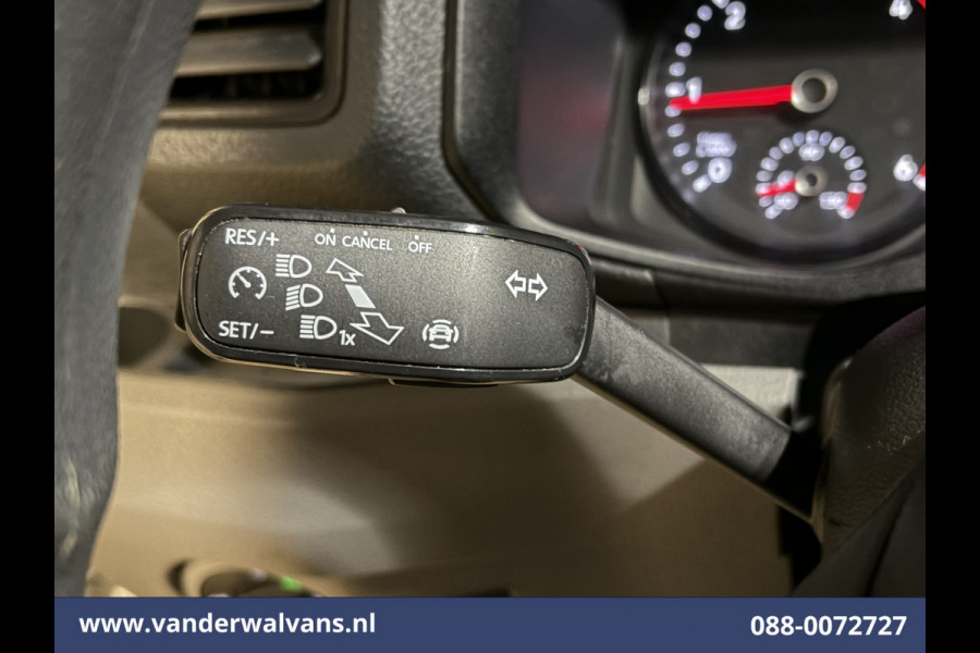 Volkswagen Crafter 2.0 TDI 141pk Bakwagen Laadklep Euro6 Airco | Camera | Apple Carplay Cruisecontrol, Bijrijdersbank