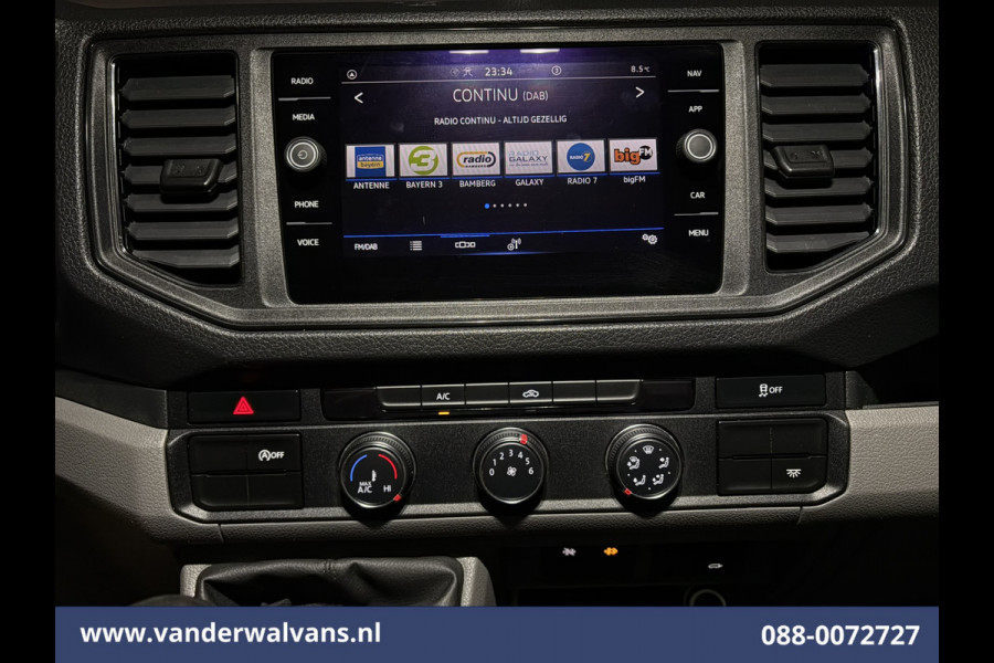 Volkswagen Crafter 2.0 TDI 141pk Bakwagen Laadklep Euro6 Airco | Camera | Apple Carplay Cruisecontrol, Bijrijdersbank
