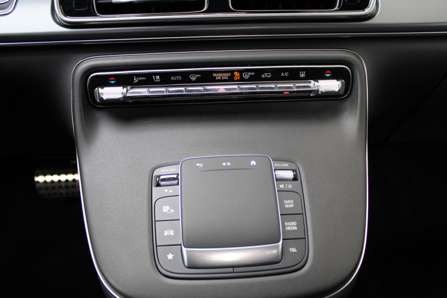 Mercedes-Benz Eqv 300 L2 / AMG / New Model / Panorama / 7-Persoons / 360 Camera / Vol Opties / NIEUWSTAAT